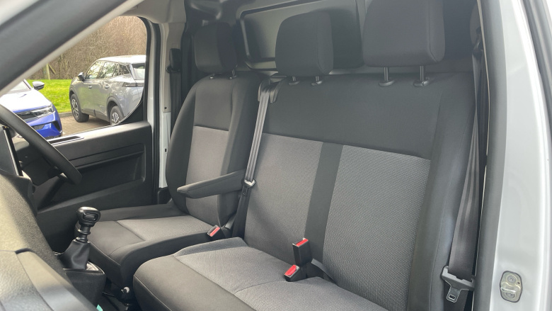 Vauxhall Vivaro L2 Diesel 2.0 Turbo D 145 Prime H1 Van